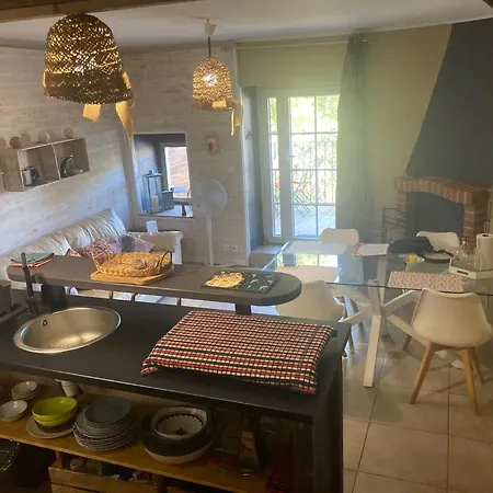 La Petite Maison *