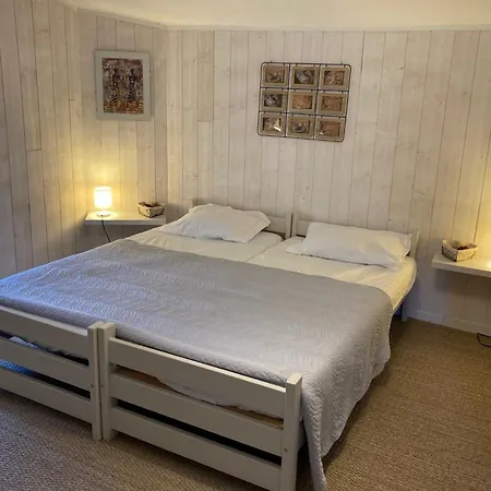 펜션 La Petite Maison 라고세